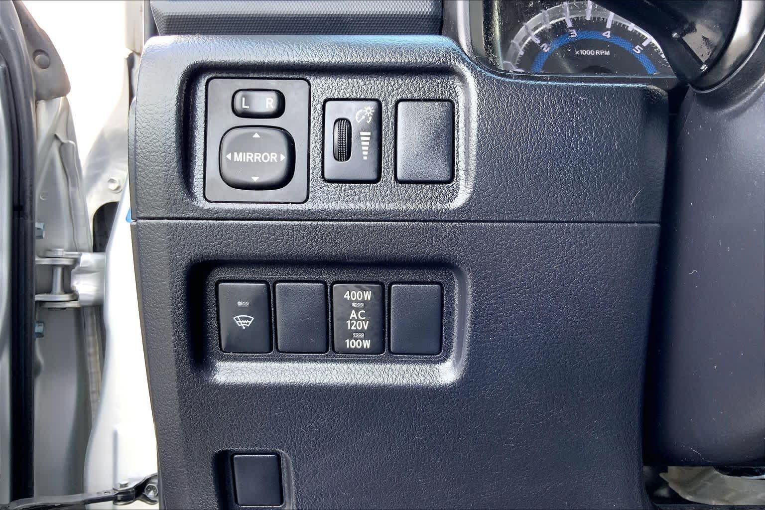 Used 2016 Toyota 4Runner SR5 RWD image 33