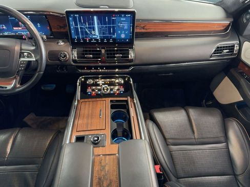 Used 2022 Lincoln Navigator Black Label image 28