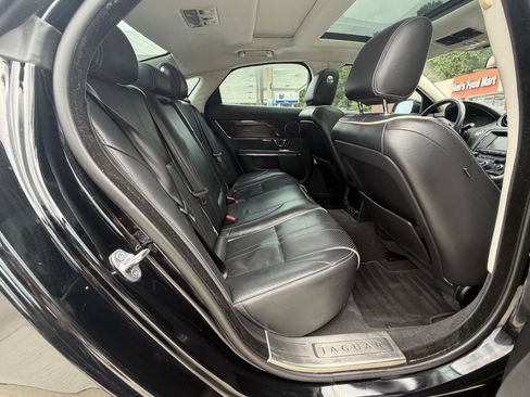 Used 2016 Jaguar XJ R-Sport RWD image 8