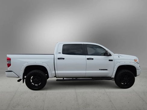 Used 2017 Toyota Tundra SR5 w/ SR5 Upgrade Package AWD/4WD image 9