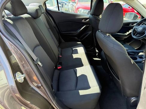 Used 2014 MAZDA MAZDA3 i Sport image 27