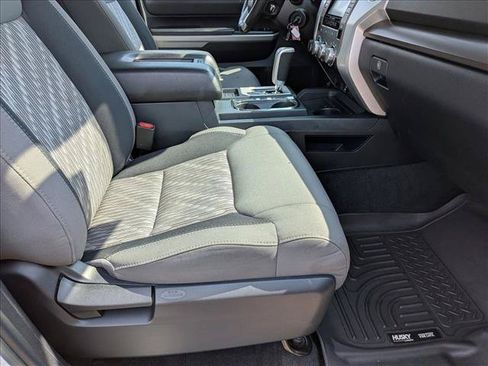 Used 2019 Toyota Tundra SR5 w/ SR5 Upgrade Package AWD/4WD image 19