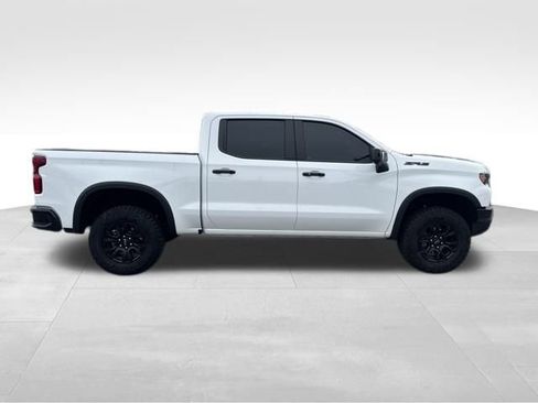 Used 2024 Chevrolet Silverado 1500 ZR2 w/ Technology Package image 6