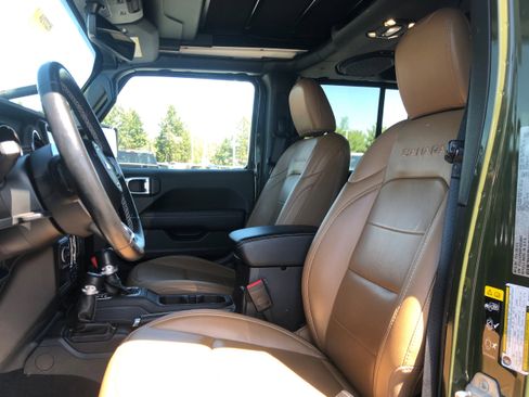 Used 2021 Jeep Wrangler Unlimited Sahara w/ Cold Weather Group image 21