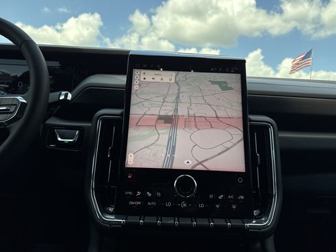 New 2026 GMC Yukon Denali AWD/4WD image 29