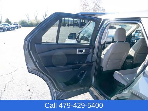 Used 2021 Ford Explorer 4WD image 12
