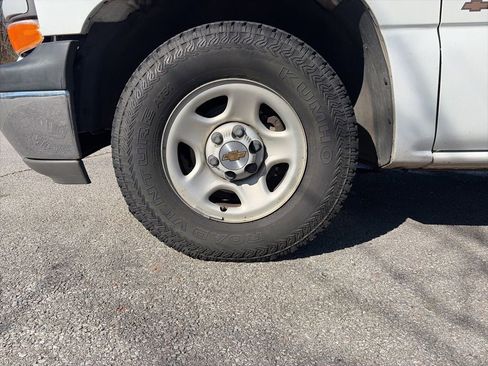 Used 2002 Chevrolet Silverado 1500 2WD Regular Cab image 25