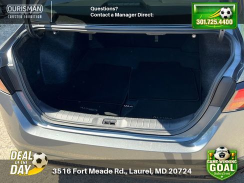 Used 2025 Nissan Altima 2.5 SV FWD image 19