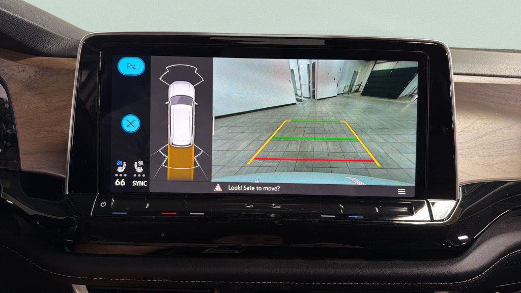 Used 2024 Volkswagen Atlas SE FWD image 26