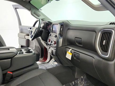 Used 2022 Chevrolet Silverado 1500 LT w/ Z71 Off-Road Package AWD/4WD image 31