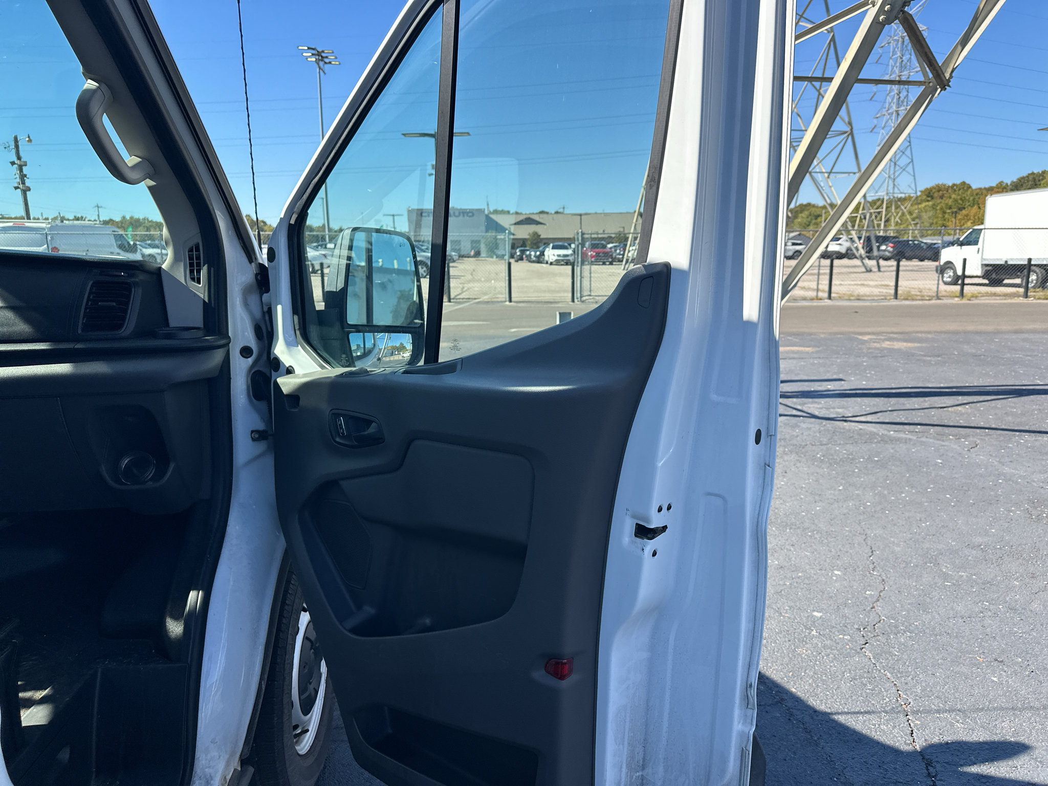 Used 2023 Ford Transit 150 Medium Roof w/ Fleet Safety Package RWD image 17