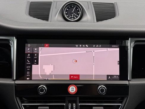 New 2026 Porsche Macan image 21