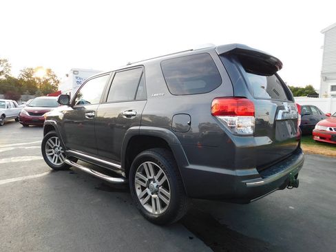 Used 2011 Toyota 4Runner Limited AWD/4WD image 9