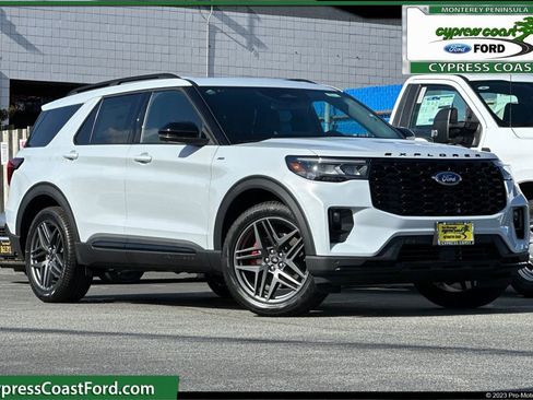 New 2026 Ford Explorer ST-Line w/ ST-Line Street Pack image 1