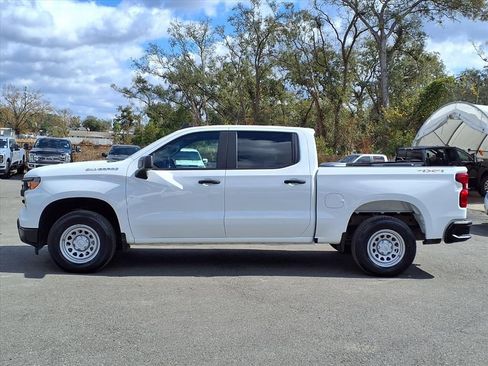 Used 2025 Chevrolet Silverado 1500 W/T w/ WT Value Package image 4