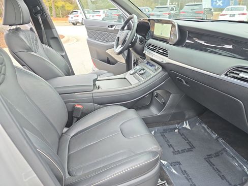 Used 2021 Hyundai Palisade Calligraphy w/ Cargo Package image 10