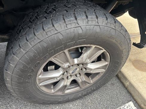 Used 2016 Ford F150 XLT w/ Equipment Group 301A Mid image 9