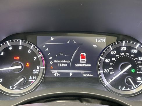 Used 2021 Toyota Highlander XLE image 13