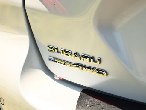 Used 2024 Subaru Crosstrek 2.5i Limited w/ Crosstrek Mirror Package AWD/4WD image 10