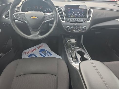 Used 2024 Chevrolet Malibu LT image 19