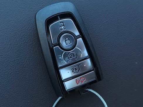 New 2025 Ford Explorer Platinum image 27