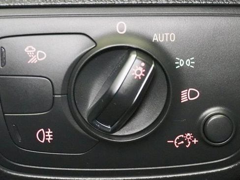 Used 2017 Audi A6 2.0T Premium image 39