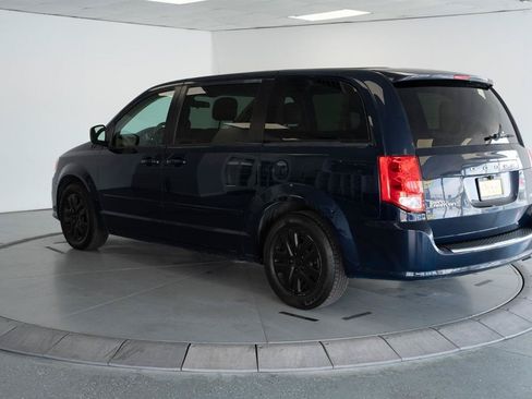 Used 2016 Dodge Grand Caravan SE w/ Quick Order Package 29E SE FWD image 6