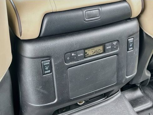 Used 2023 Nissan Armada Platinum w/ Captain's Chairs Package AWD/4WD image 27