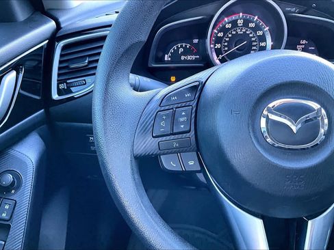 Used 2016 MAZDA MAZDA3 i Sport w/ Preferred Equipment Package image 22
