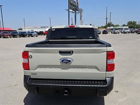 Used 2024 Ford Maverick Lariat FWD image 4