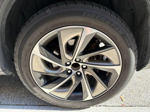 Used 2019 Lexus RX 350L Luxury w/ Cold Area Package (CT) FWD image 15