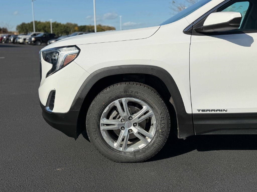 Used 2019 GMC Terrain SLE w/ Driver Convenience Package AWD/4WD image 12