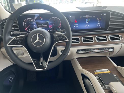 Certified 2025 Mercedes-Benz GLE 350 GLE 350 image 30