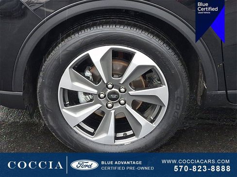 Certified 2023 Ford Escape Platinum w/ Class II Trailer Tow Package image 8