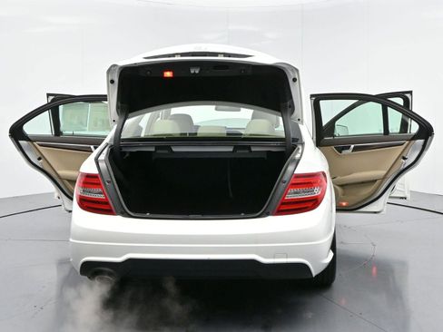 Used 2014 Mercedes-Benz C 250 Luxury image 35