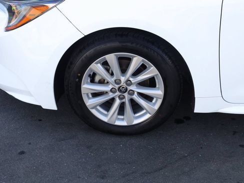 Used 2024 Toyota Corolla LE w/ LE Convenience Package FWD image 3