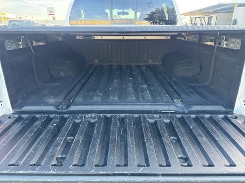 Used 2019 Nissan Frontier PRO-4X image 26