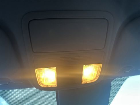 Used 2018 Honda Odyssey EX image 24