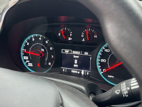 Used 2018 Chevrolet Malibu LT image 17