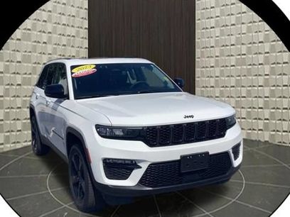 Certified 2023 Jeep Grand Cherokee Limited w/ Black Appearance Package