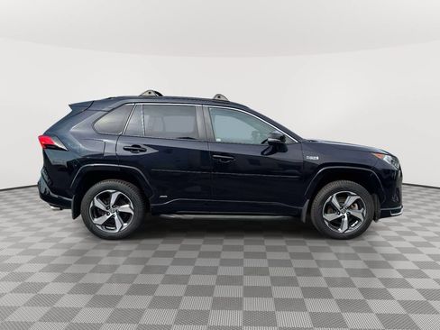 Used 2021 Toyota RAV4 SE w/ Weather & Moonroof Package AWD/4WD image 8