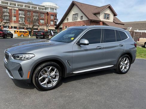 Used 2023 BMW X3 xDrive30i w/ Premium Package image 3