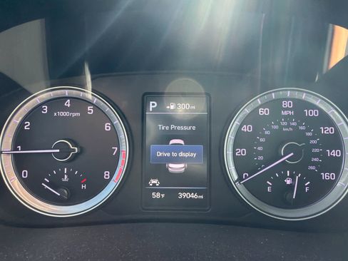 Used 2018 Hyundai Sonata Limited w/ Ultimate Package 07 image 13