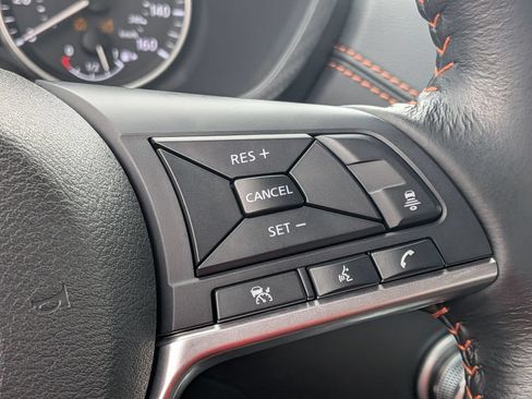 Certified 2023 Nissan Sentra SR FWD image 17