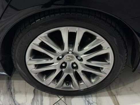 Used 2014 Lexus LS 460 w/ Comfort Package RWD image 33