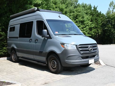 Used 2023 Mercedes-Benz Sprinter 2500 image 9