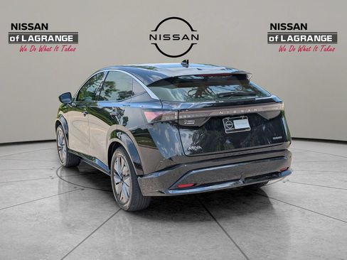 Used 2023 Nissan Ariya FWD image 7