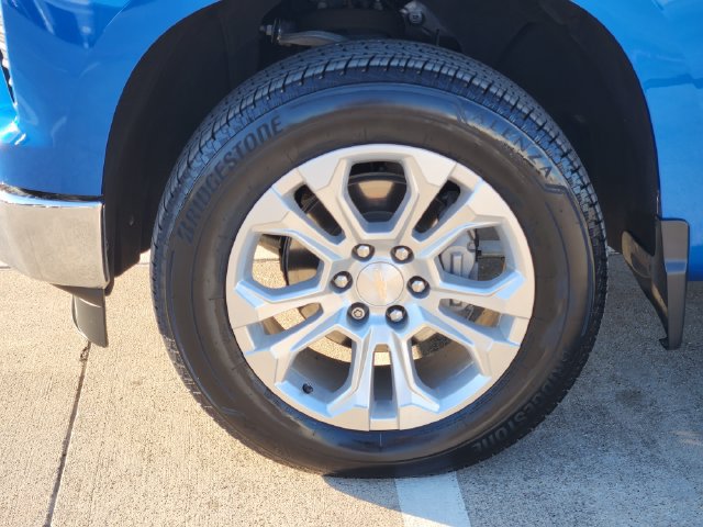 Used 2024 Chevrolet Silverado 1500 LTZ AWD/4WD image 16