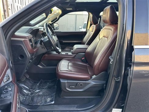 Used 2024 Ford Expedition Max Limited image 19
