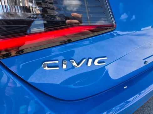 Used 2023 Honda Civic Sport Touring image 11